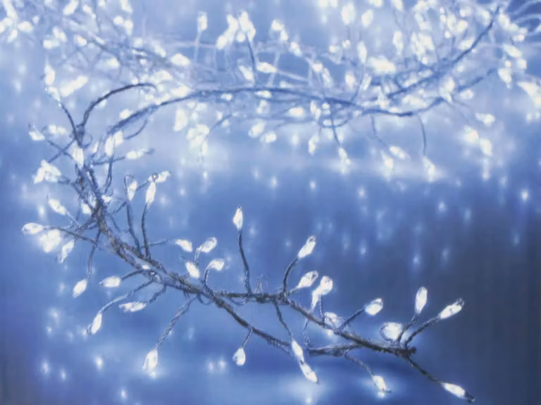 Catena luminosa con 100 micro-LED, luce bianca fredda, alimentata a batteria, confezione da 72 pezzi
