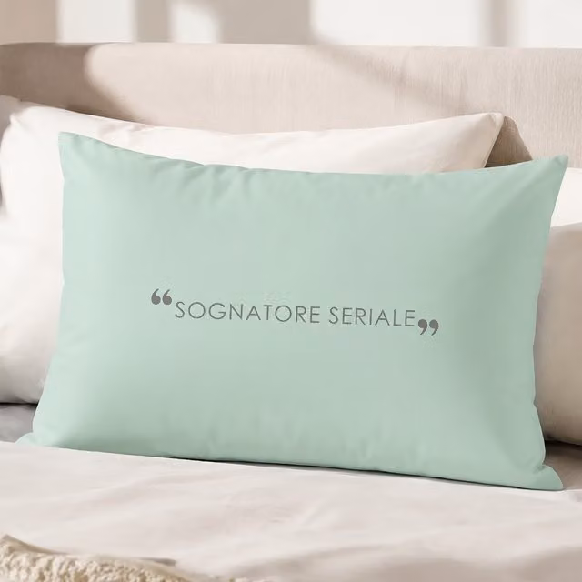 Federa in cotone traspirante con stampa grafica Quotes Kasanova verde