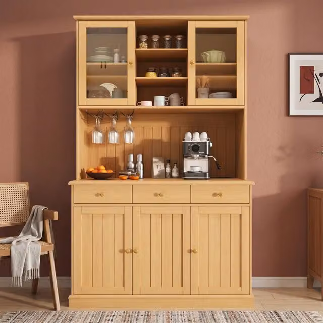 Credenza da cucina alta con vetrine, cassetto e portabicchieri, prese USB per cucina, naturale, 120 × 40 × 191 cm