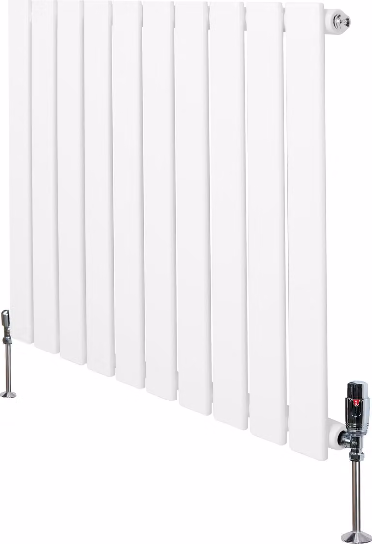 Radiatori piani e valvole – 600 mm x 700 mm – Bianco