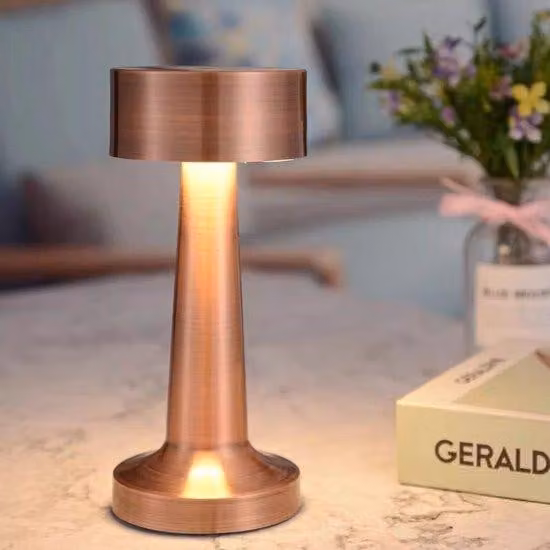 Lampada da tavolo color oro rosa, lampada da lettura senza fili, luminosità regolabile su 3 livelli, per camera da letto, soggiorno, sala da pranzo e ufficio.