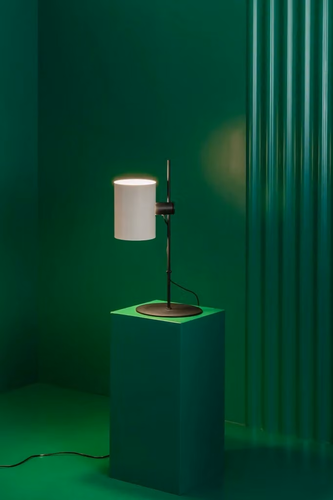 Lampada da Tavolo Guadalupe di Faro Barcelona, Design Moderno in Metallo e Tessuto, Colore Beige – 2