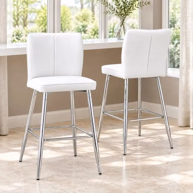 Set di 2 sgabelli da bar MIVRAY con schienale ergonomico in similpelle bianca e struttura in metallo argento con poggiapiedi