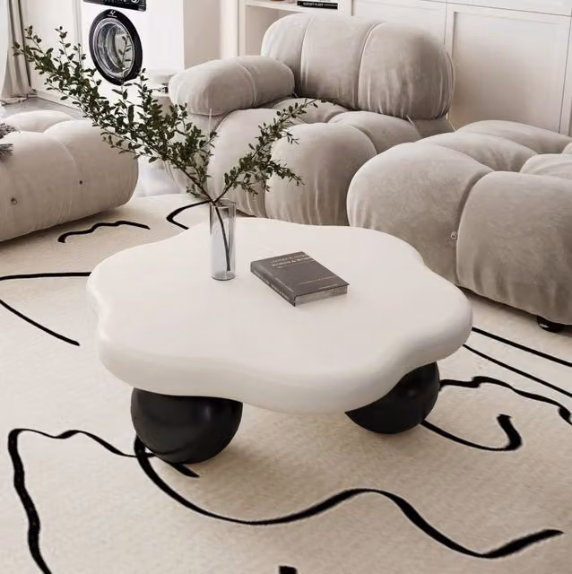 Tavolino da salotto ULEVR ?80x35 cm a forma di nuvola, piano bianco crema e gambe sferiche nere in MDF