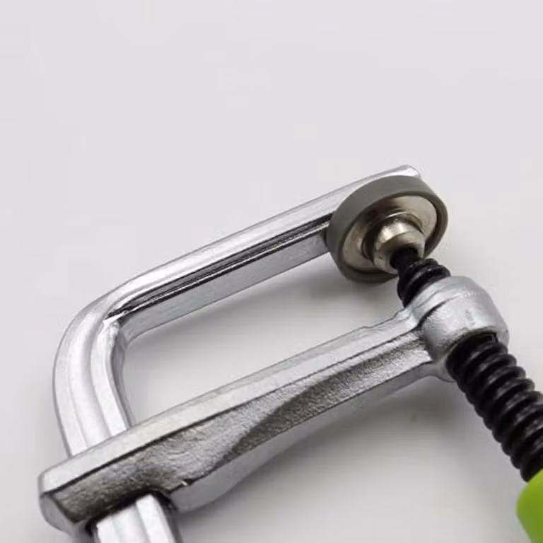 1 paio di morse a vite da 160 mm x 60 mm, robuste, per fissare il legno e utilizzabili con guide