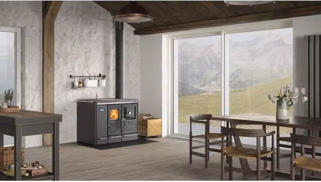 Termostufa a Legna Sierra La Nordica in Ghisa e Smalto Nero con Sistema Vaso Aperto Circuito Chiuso – 1