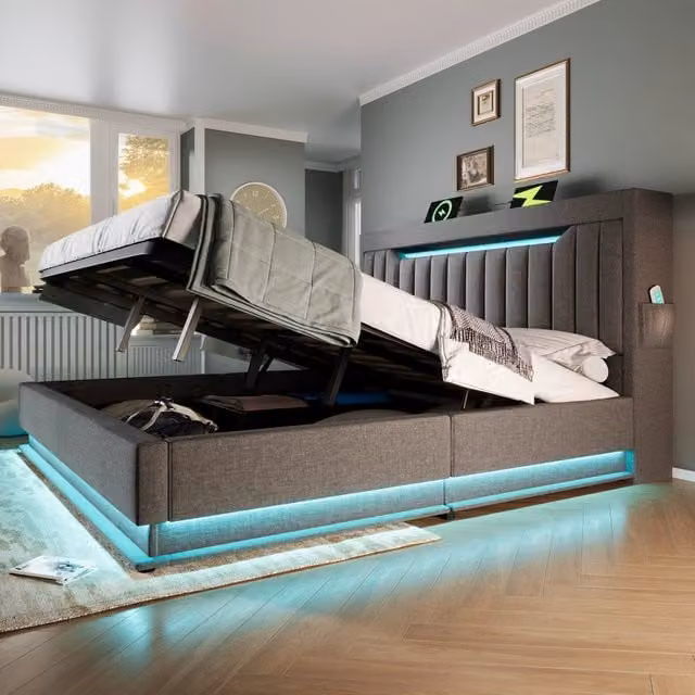 Letto Matrimoniale REDOM Grigio con Struttura Imbottita, Illuminazione LED, Porte USB e Contenitore Alzabile L/P/H: 140 x 190 x 112 cm – 1