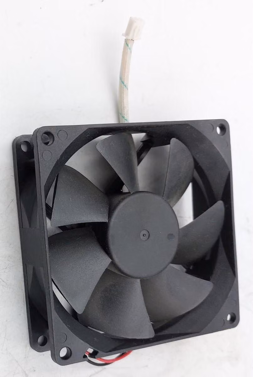 Ventilatore 24 V CC, 0,3 A
