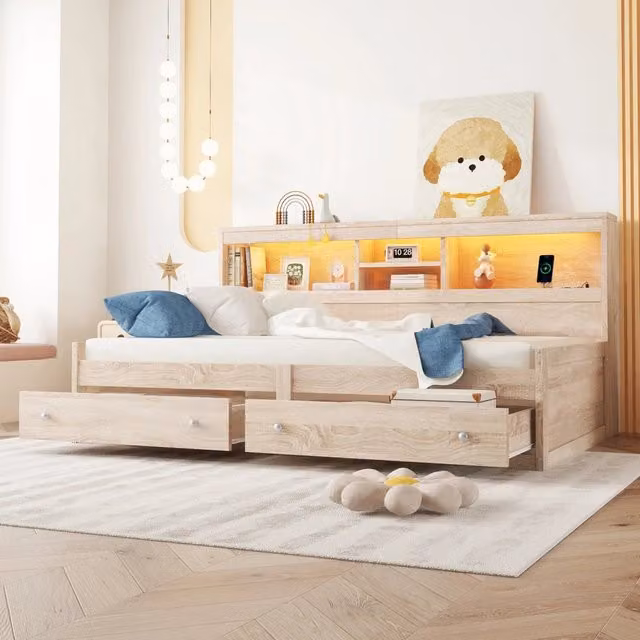 Letto da giorno moderno REDOM in legno color beige con cassetti, illuminazione sottostante e porta USB, L/P: 90 x 200 cm