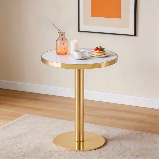 Tavolino Rotondo da Salotto Minimal con Piano Effetto Marmo Bianco e Struttura in Acciaio Dorato, Diametro: 74 cm, Altezza: 60 cm – 1