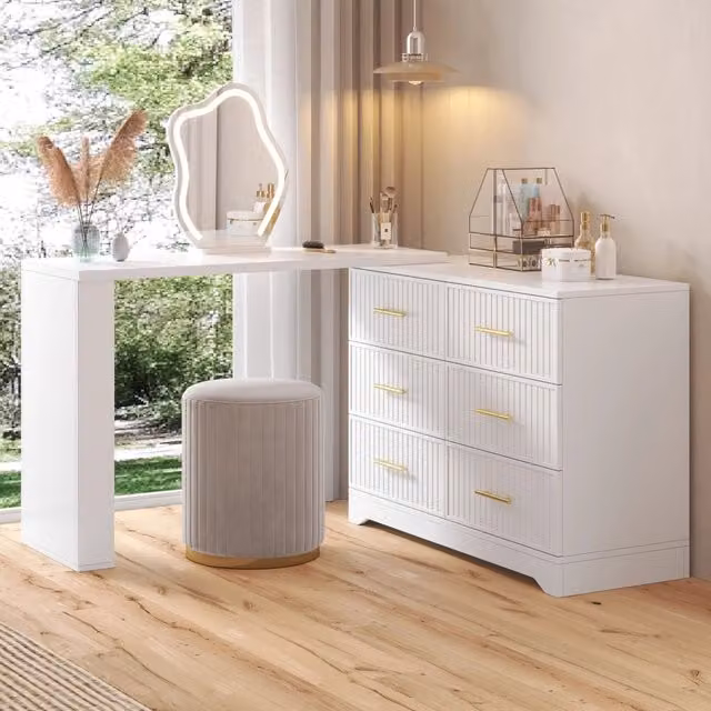 Toeletta girevole Hollywood LED con specchio, design a L in bianco e oro, L/P/H: 110 x 40 x 129 cm