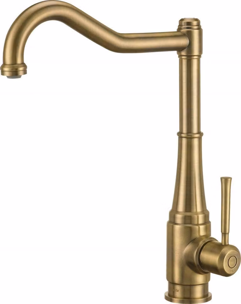 Kitchen faucet with rectangular spout