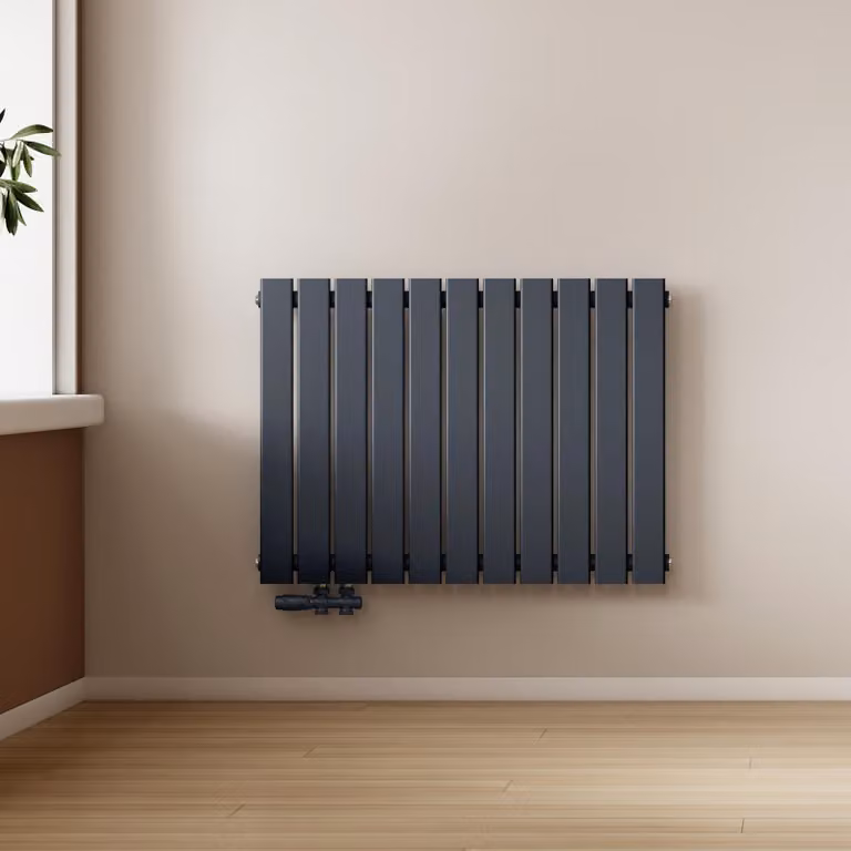 Radiatore EMKE, modello a pannello, piatto, 63 x 85 cm, a singolo strato, potenza 603 W, colore antracite