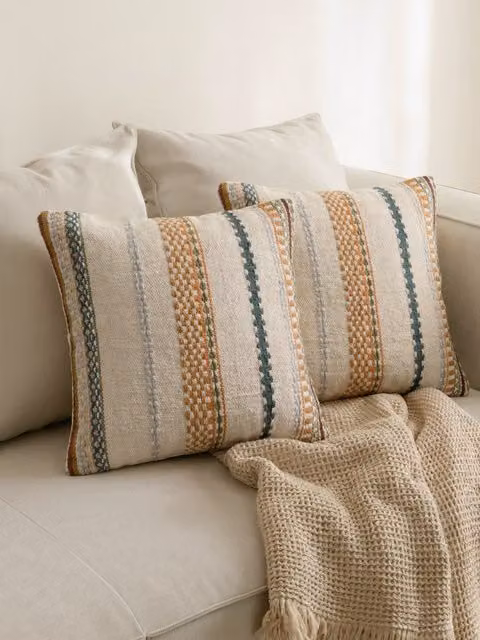 Set di 2 cuscini quadrati Mina a righe Kenay Home, multicolore (blu, marrone, verde, beige), 45 x 45 cm