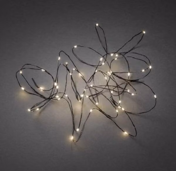Ghirlanda luminosa a goccia a LED con 50 diodi bianco caldo e filo nero