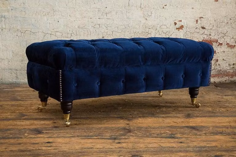 Designer Luxus Hocker Polster Chesterfield Sitz Textil Relax Beistell Sofa