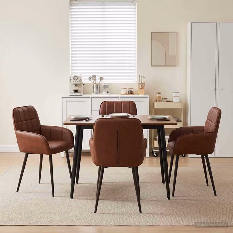 Set di 4 sedie da pranzo vidaXL in similpelle marrone lucido con struttura in metallo e plastica per cucina e sala da pranzo