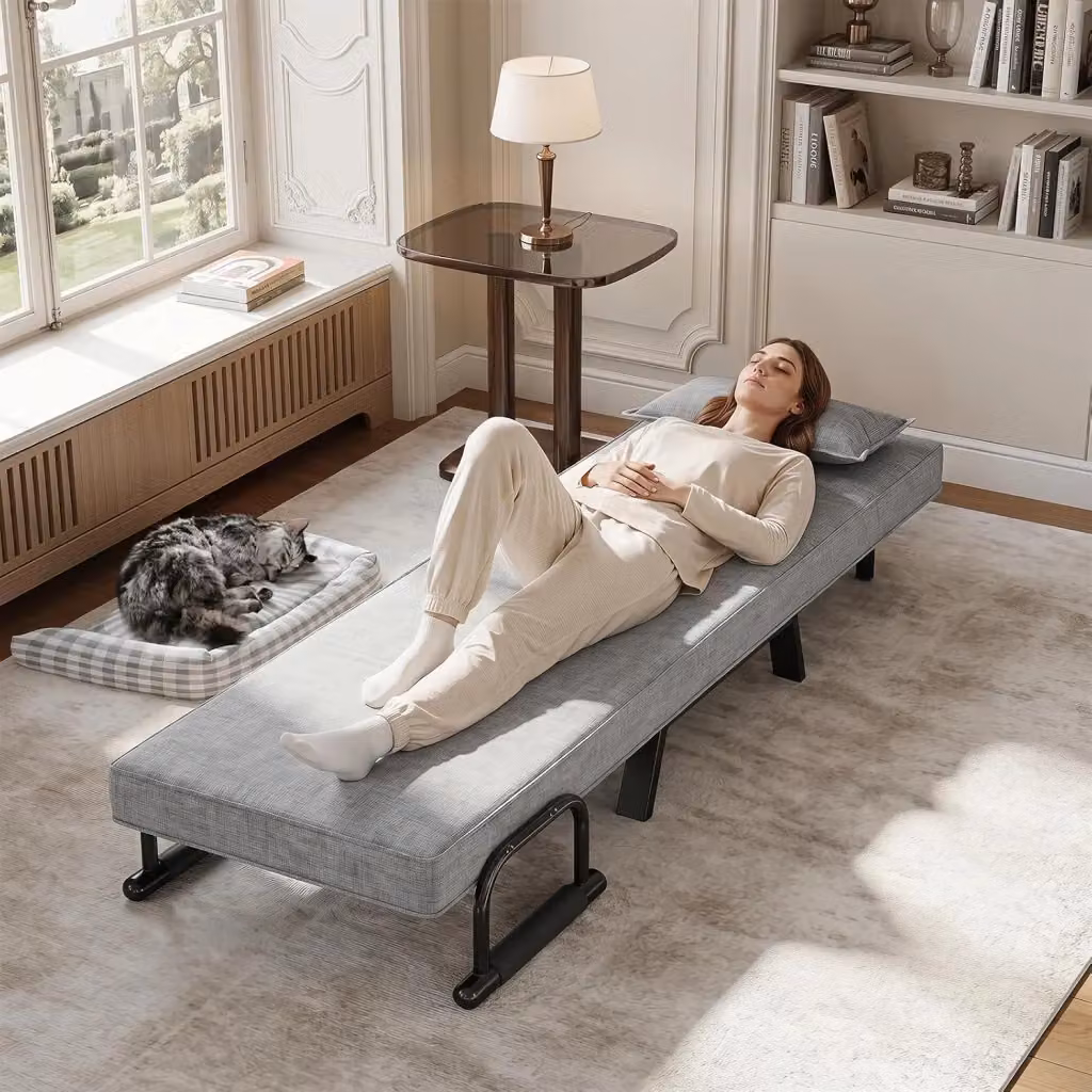 Poltrona Letto Pieghevole 4 in 1 Costway con Schienale Regolabile in 6 Posizioni, Divano Letto Singolo Imbottito con Struttura in Metallo, Grigio Chiaro, L/P/H: 79 x 65 x 79 cm – 2