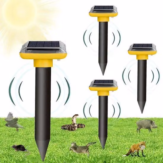 Repellenti solari per insetti e roditori: ideali per giardino e campeggio