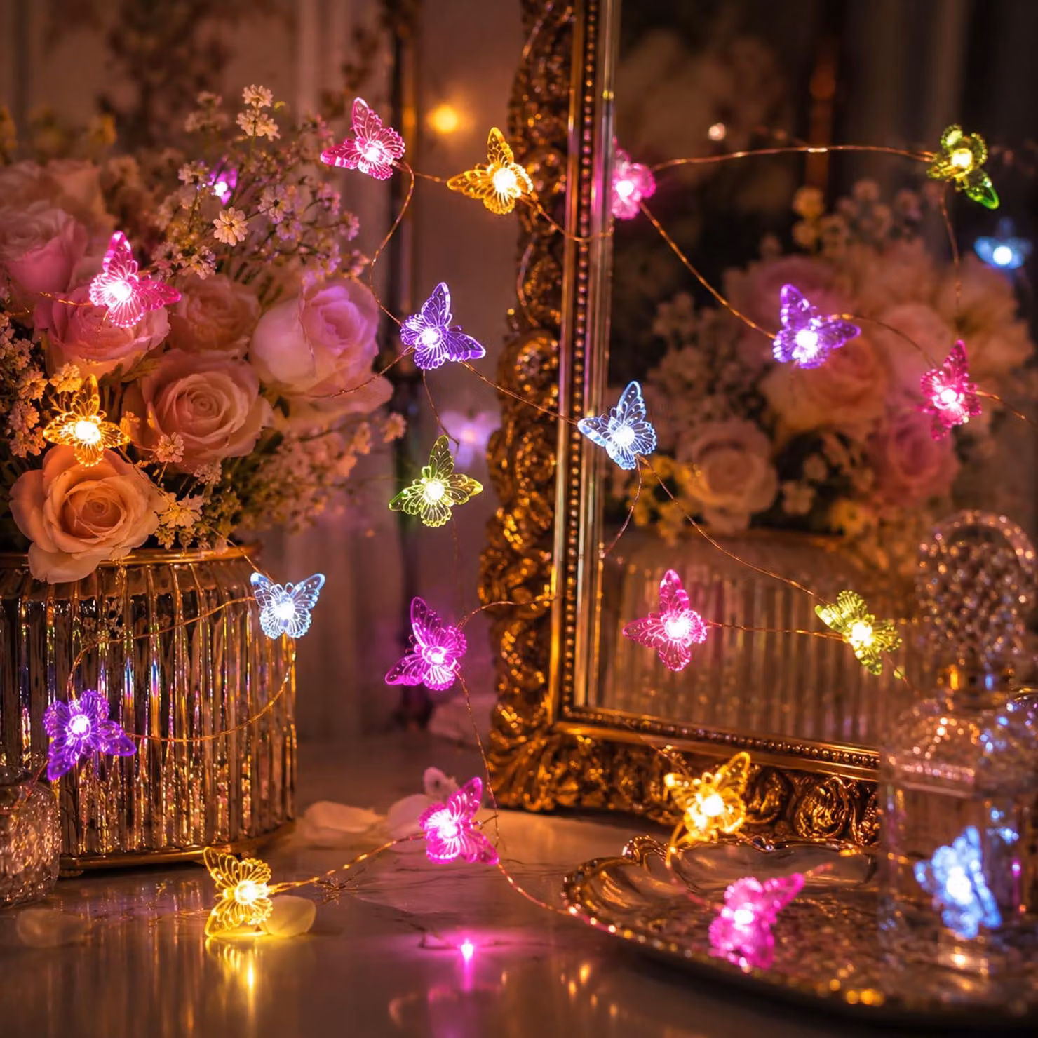 Catena luminosa a forma di farfalla, 3 metri, 30 LED, multicolore, con timer