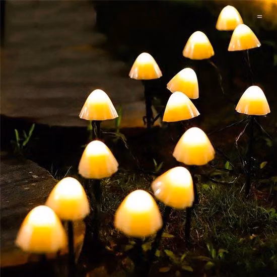 Set di luci solari decorative, 10 pezzi, 3 metri, grado di protezione IP44, adatte per giardino, terrazza, veranda; lampade a forma di fungo solari con telecomando
