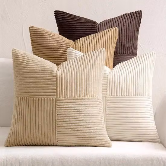 Set di 4 cuscini di corduroy 45 x 45 cm morbidi decorativi moderni con chiusura a zip invisibile marrone scuro - per soggiorno camera da letto