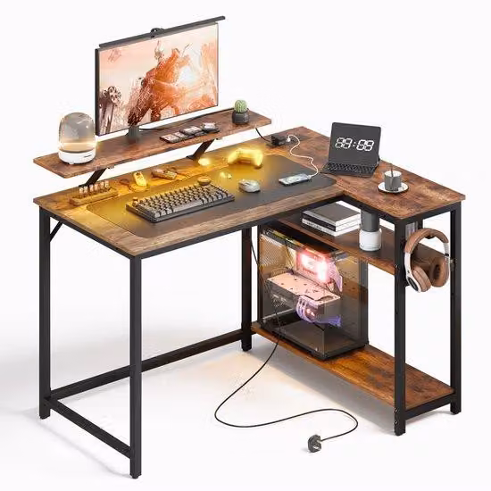 Ibenzoa® Scrivania da gioco a forma di L, color marrone vintage, con luci LED dimmerabili (telecomando/app), 2 prese di corrente e 2 porte USB, reversibile, con supporto monitor removibile