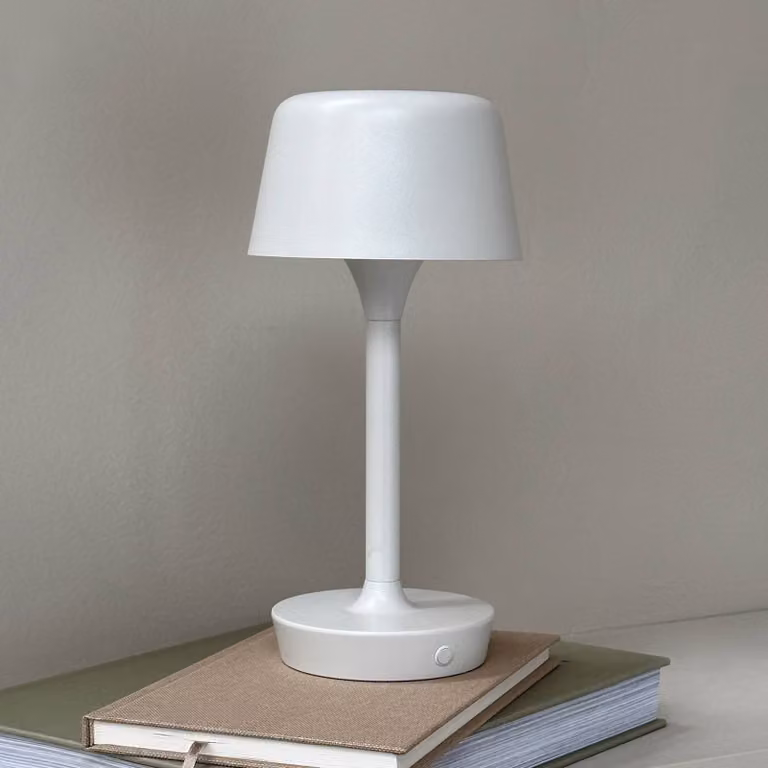 Dyberg Larsen Lampada da tavolo a LED Flow, dimmerabile, Crema / Ambra, Soggiorno / Sala da pranzo, Metallo, Scandinavo, Lampada da tavolo LED