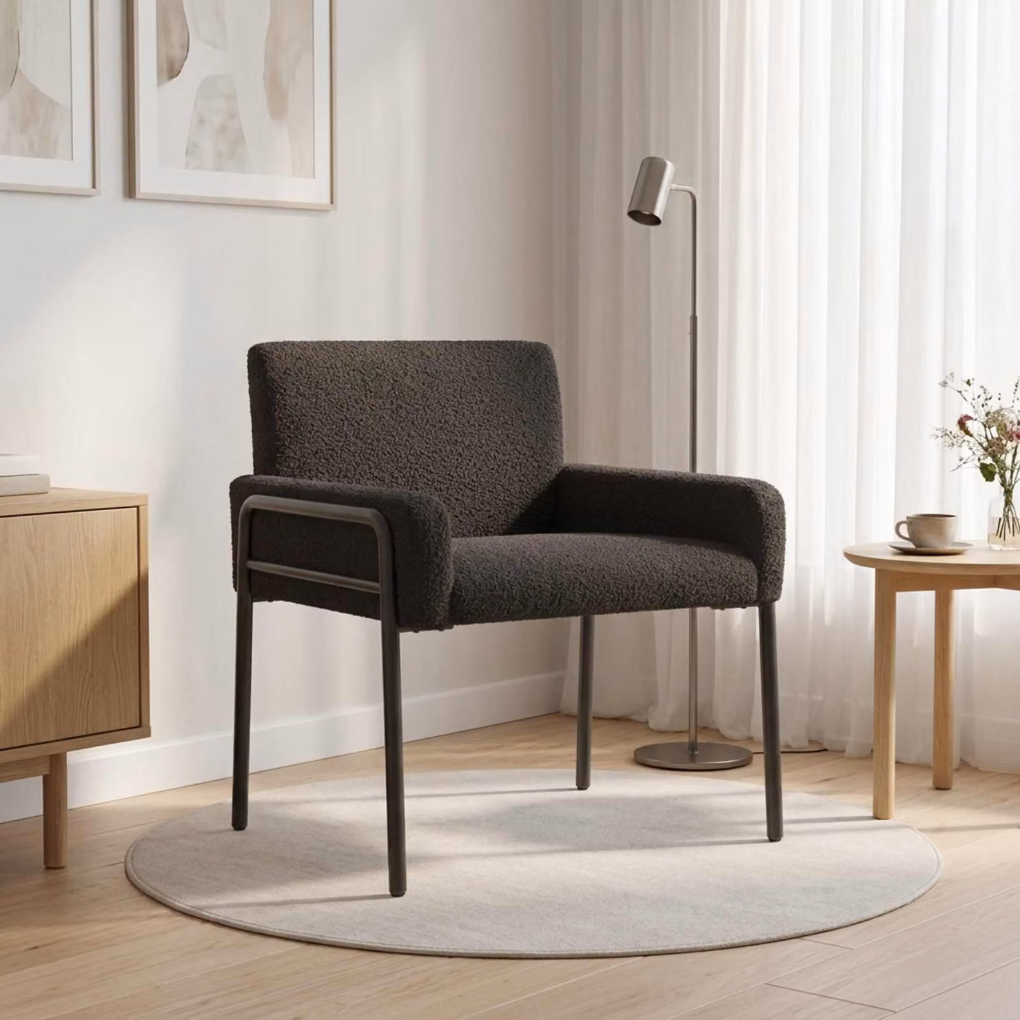 Sedia d'accento moderna vidaXL in tessuto bouclé nero con braccioli e struttura mista per soggiorno o camera da letto