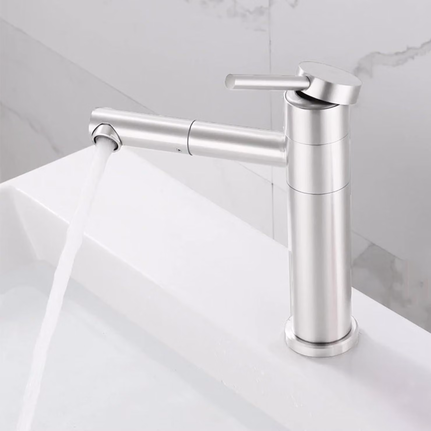 Miscelatore monocomando per lavabo dal design moderno e finitura cromata