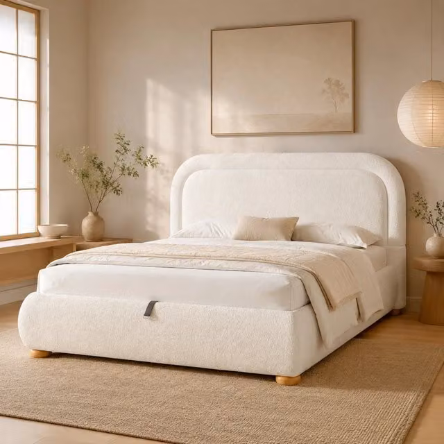 Letto imbottito contenitore con rete a doghe testiera in bouclé bianco e piedini in legno