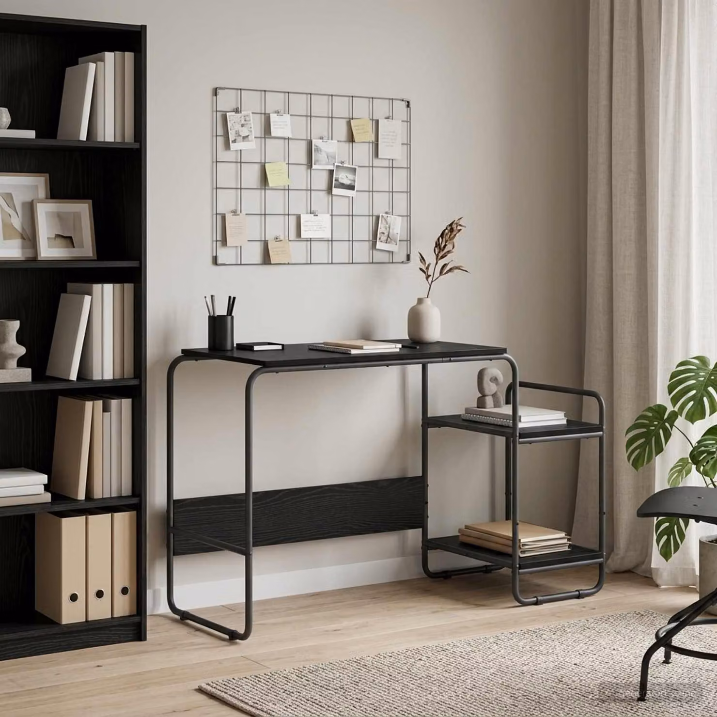 Scrivania moderna vidaXL con spazio di archiviazione, colore nero, L: 131,5 cm, P: 60 cm, H: 75,5 cm