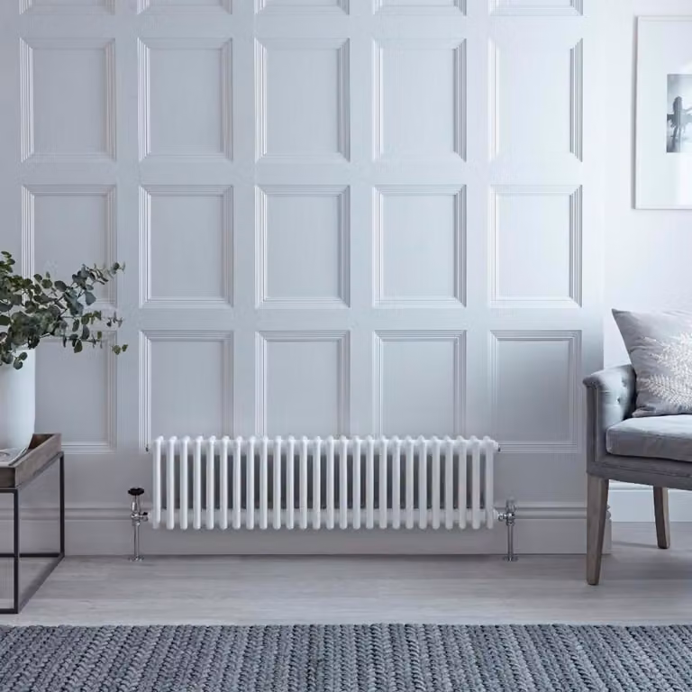 Radiatore di Design Orizzontale Bianco - 300 x 1193 x 100mm - 830W - Regent