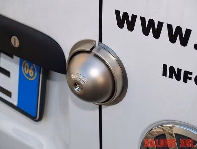 Serratura Cilindro di Sicurezza UFO in Acciaio Argentato con Protezione dal Trapano per Furgoni, Camper, Van e Roulotte con Portelli Metallici – 1