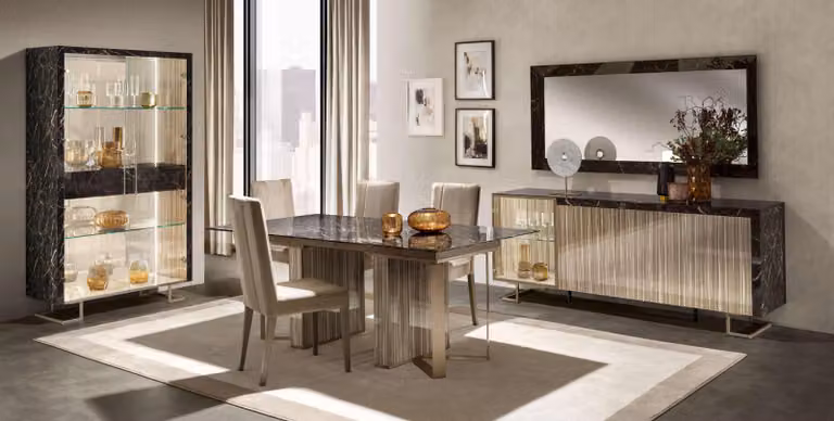 Set da pranzo moderno 8 pezzi (tavolo da pranzo + 4 sedie + vetrina + consolle + specchio)