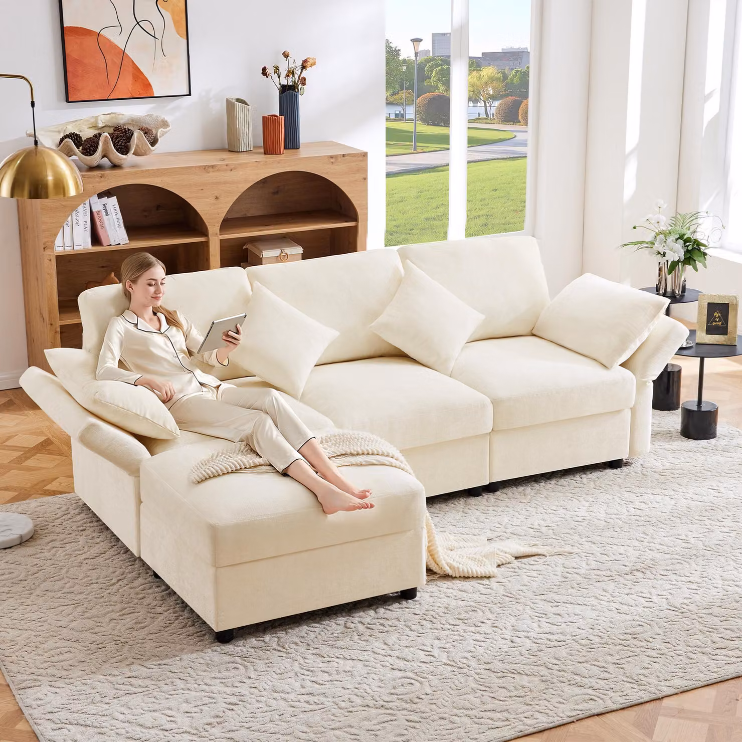 Divano angolare Merax, Soffa a L con funzione letto, 4 cuscini, poggiapiedi, braccioli regolabili, divano da salotto, set di divani, lino, beige