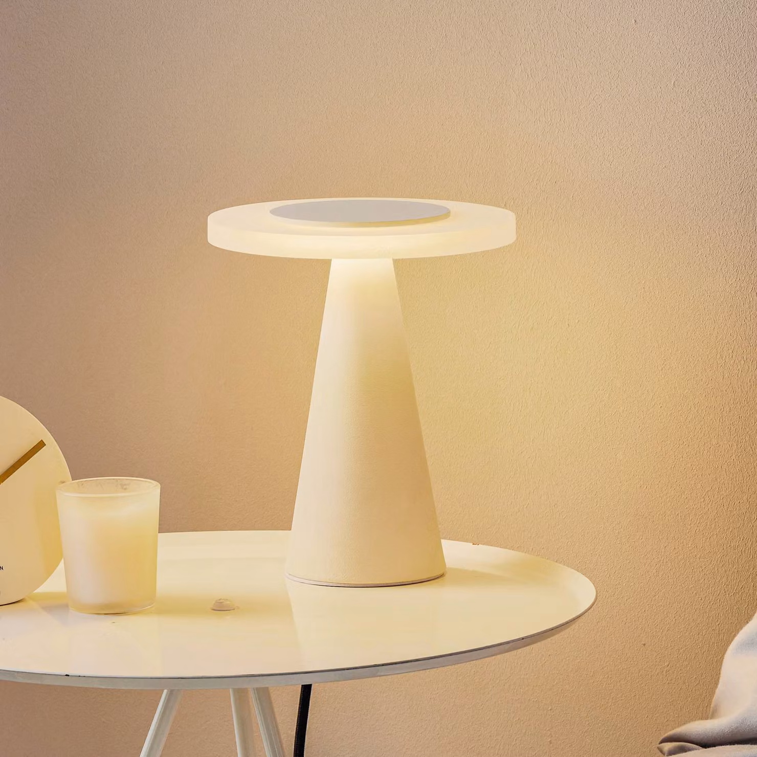Helestra Lampada da tavolo a LED Bax, dimmerabile, Bianco / Opale, Camera da letto, Alluminio, Moderno, Lampada da tavolo LED