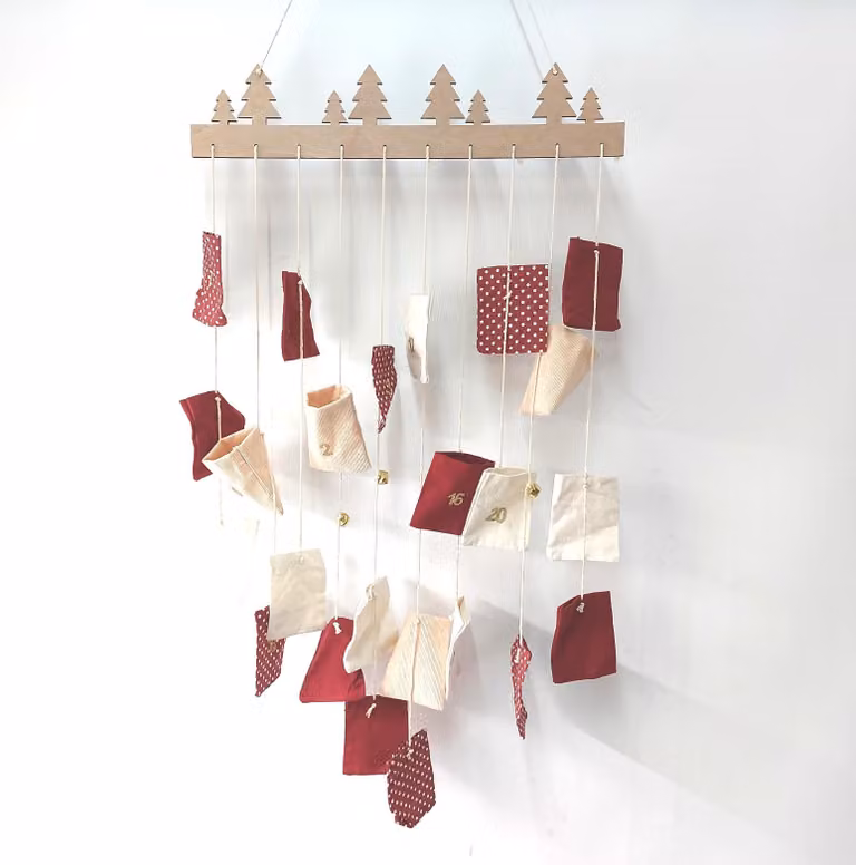 Set per l'artigianato Calendario dell'Avvento colorato da appendere, 44 x 94 cm