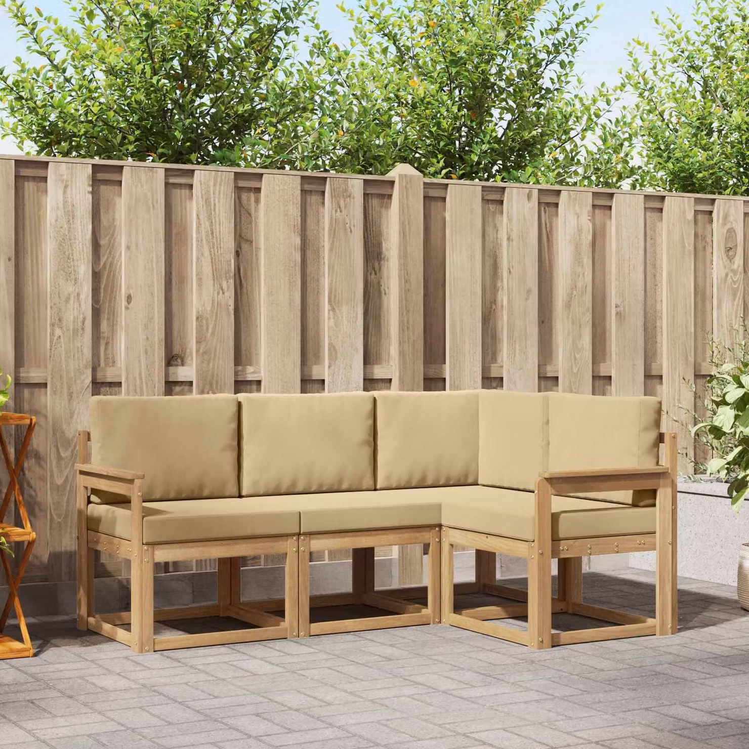 Set di divani da esterno vidaXL a forma di L in legno di acacia con cuscini, Bianco e Beige