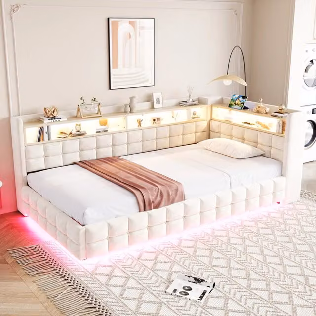Letto imbottito 90x200 cm con contenitore idraulico; ripiani in legno e LED in velluto beige