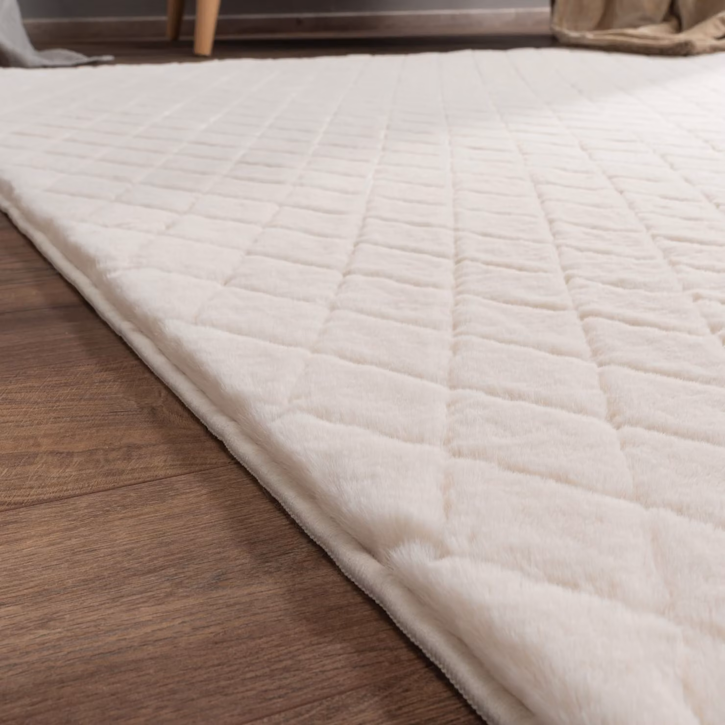 Tappeto in ecopelliccia Arnia crema L: 120 cm, P: 160 cm – 4