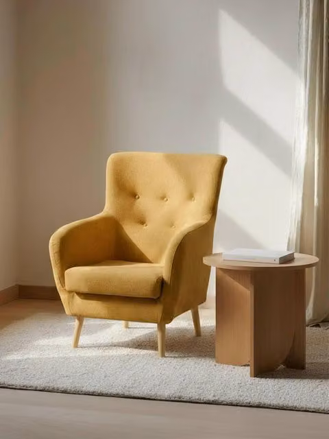 Poltrona Orsay rivestita in tessuto giallo Kenay Home – 1