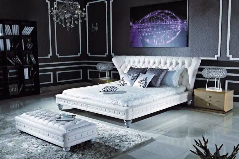 Designer Doppelbett Bett Betten Leder Chesterfield Hotel Luxus Schlafzimmer