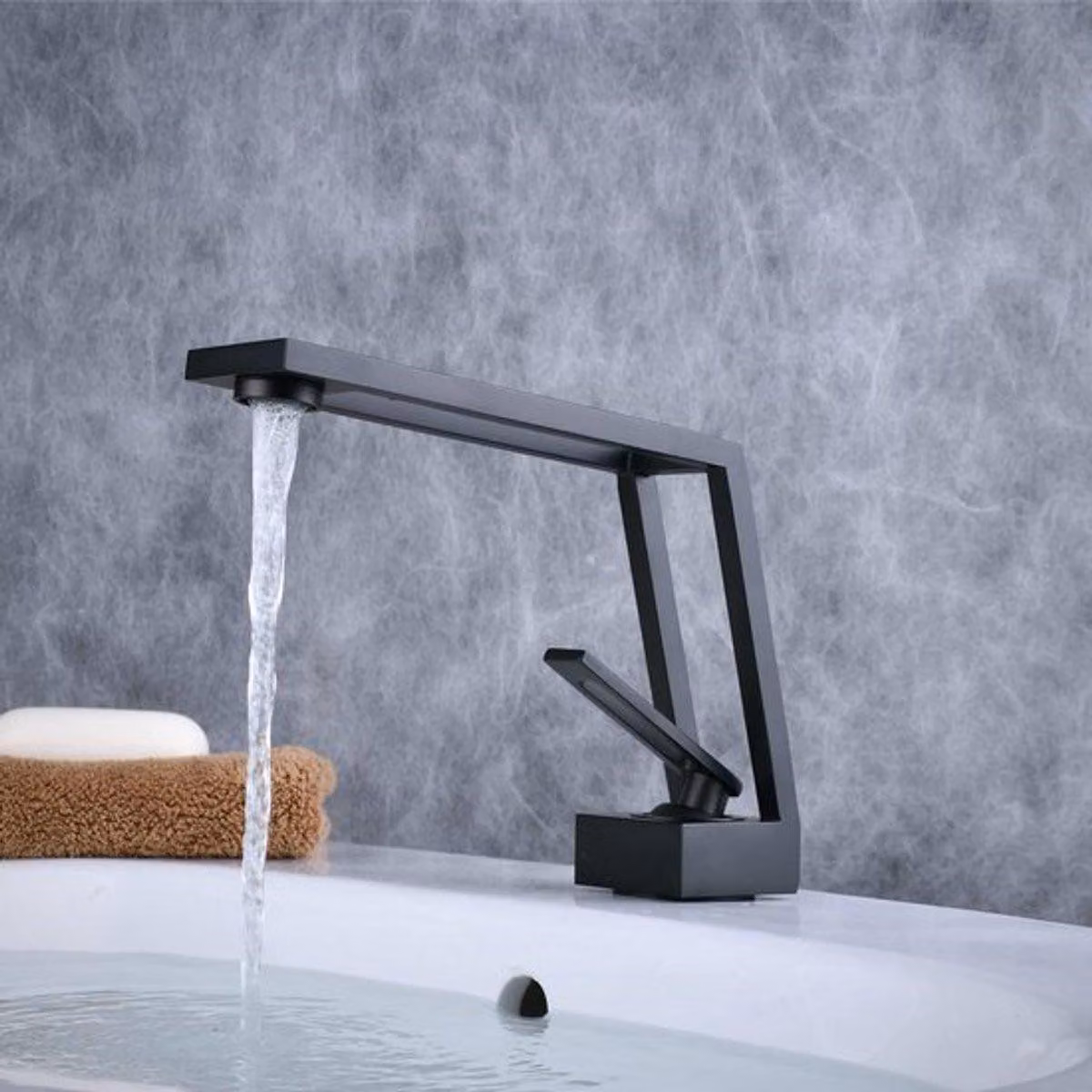 Miscelatore monocomando nero – Unica leva – Valvola in Vetroceramica – Foro di montaggio da 35-40 mm – Include tubi – Miscelatore per lavabo