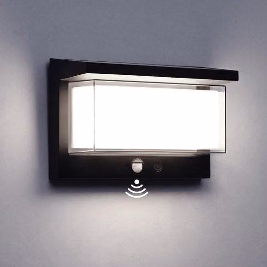 Lampada da esterno Azomor Solar con sensore di movimento e illuminazione LED automatica