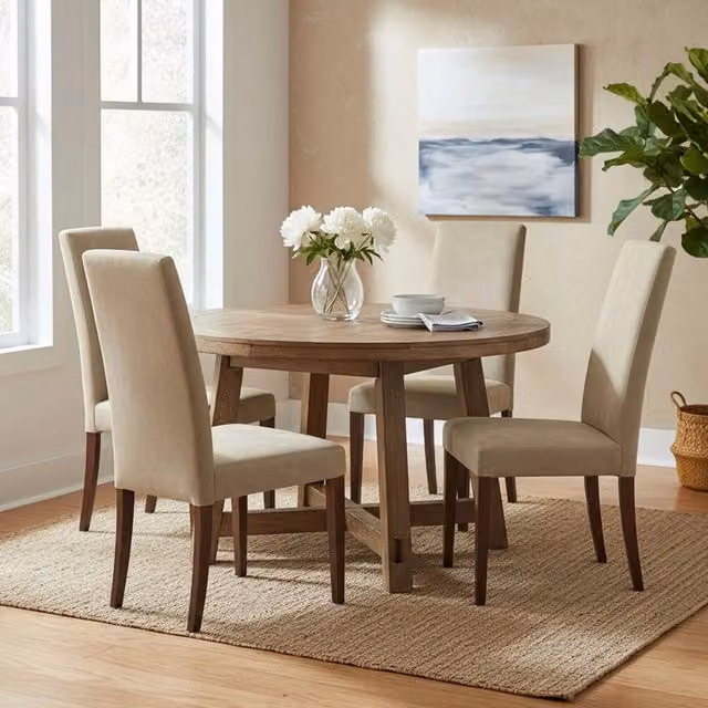Set di 4 sedie DMORA in velluto beige con struttura in legno noce per cucina e soggiorno