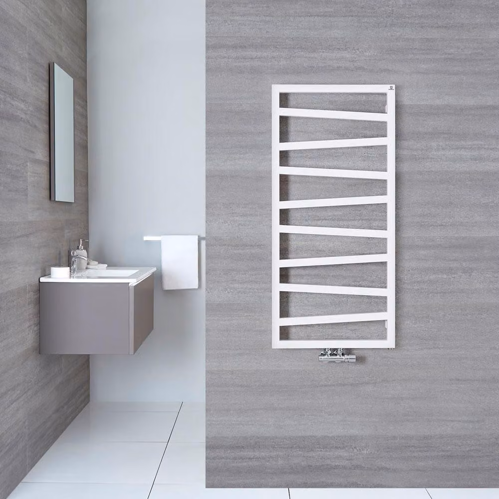 Scaldasalviette Termoarredo Bagno con Attacco Centrale - Bianco - 1070 x 500mm - 400 Watt - Torun