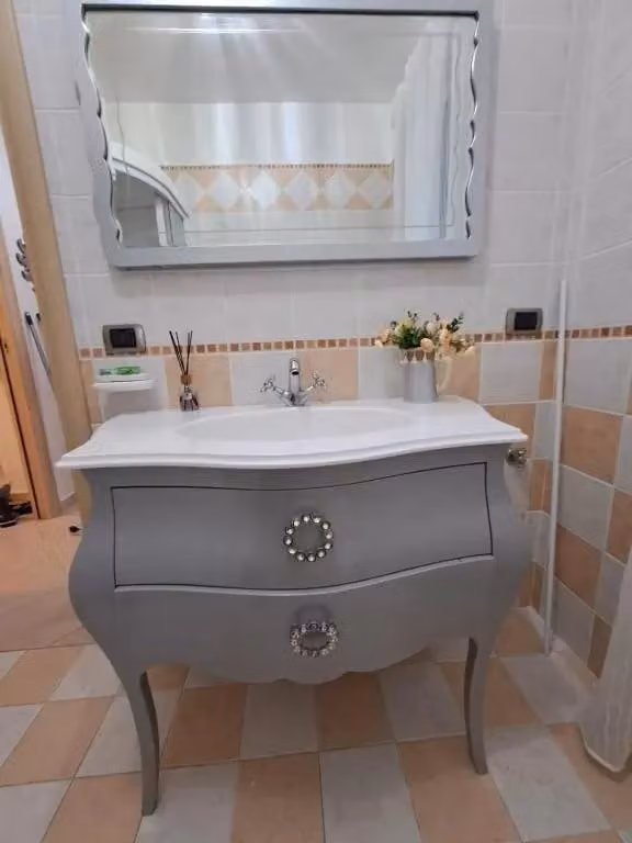 Mobile bagno Mobili 2G con 2 cassetti laccato tortora madreperla L: 108 cm, P: 55 cm, H: 82 cm