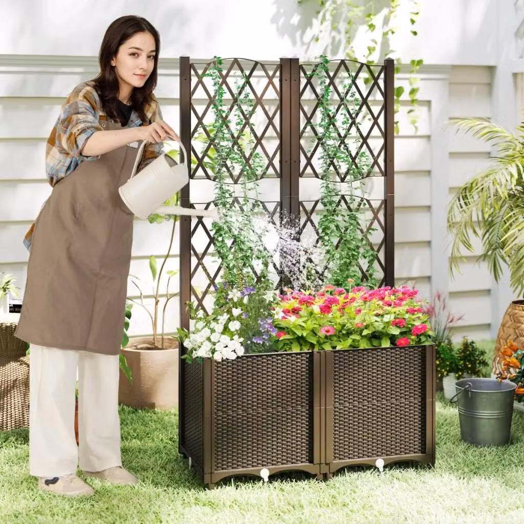 Letto da giardino rialzato con trellis per piante rampicanti in WPC marrone L: 140 cm, P: 80 cm, H: 40 cm – 2