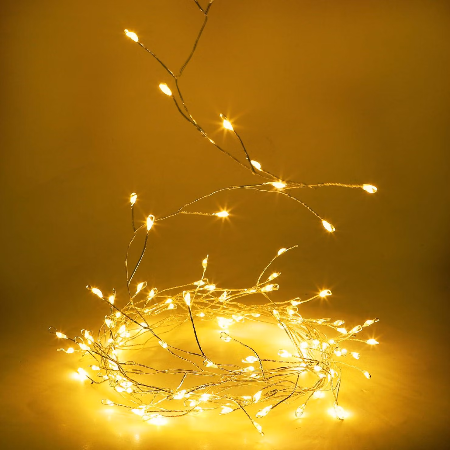 Catena luminosa da 3 metri, con 120 LED, luce bianco caldo, alimentata a batteria, adatta per interni ed esterni